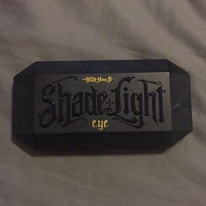 Kat Von D Shade+Light Quad (Plum)